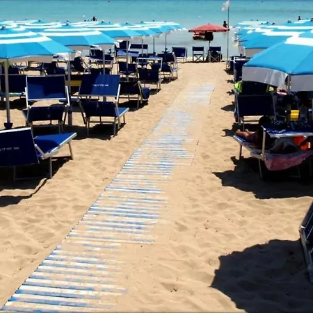 Villa Wow Al A Pochi Passi Dalla Con 3 Da Letto E 3 Bagni Indipententi Sita A 50 Mt Dai Lidi