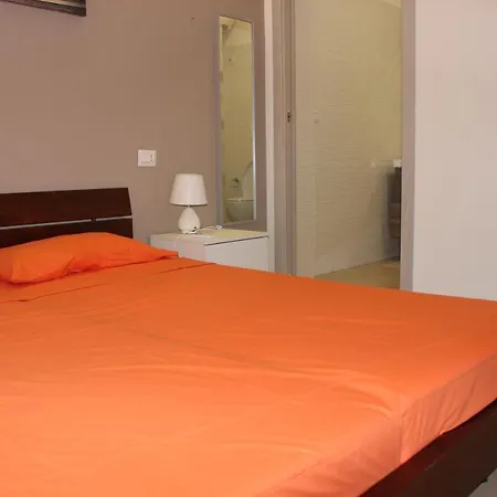 Eco-villa Seaside: Luxury Steps From * Torre Lapillo